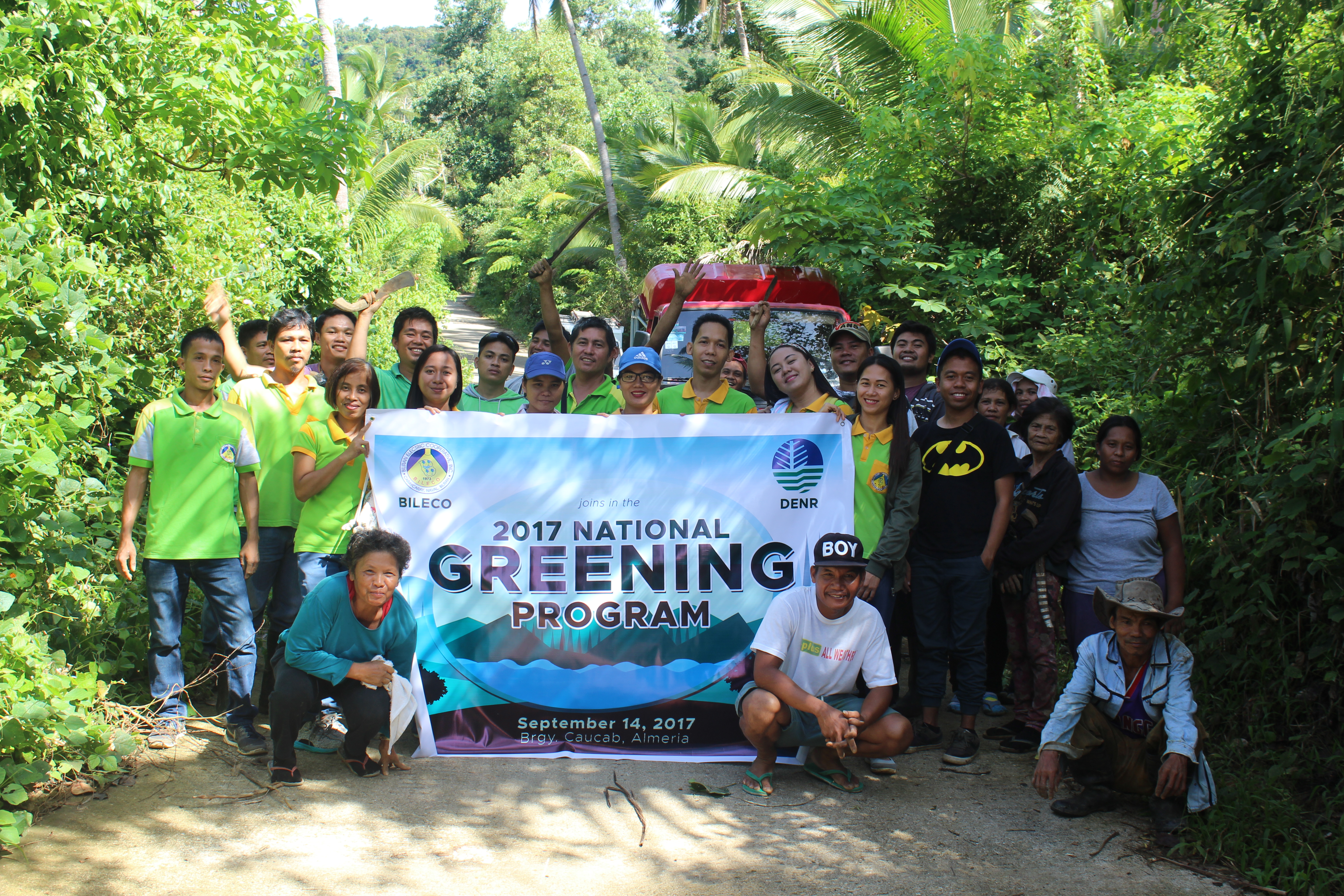 You are currently viewing BILECO personnel plant cacao seedlings