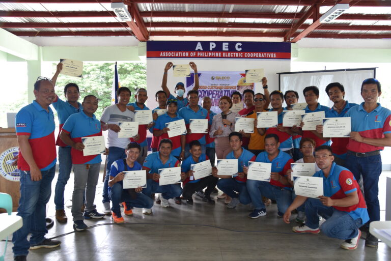 Read more about the article BILECO linemen undergo good customer service, coop branding seminar